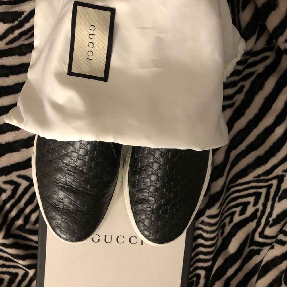 Gucci men slip ons